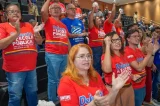Professores lotam galerias da Alepe em busca de reajuste