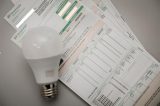 Decisão do Congresso aumenta conta de luz e tensiona economia