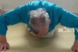 Aos 92 anos, idosa faz 200 flexões por dia e vira inspiração Aos 92 anos, idosa faz 200 flexões por dia e vira inspiração