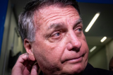 Bolsonaro não pode chegar perto de embaixadas nem usar redes sociais