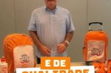 Pais denunciam humilhação e desorganização em entrega de fardamento escolar em Arcoverde