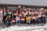 Após protesto e revolta das mães de alunos, sindicato encerra greve dos professores de Lauro de Freitas