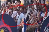 Professora é agredida enquanto protestava no 2 de Julho; assista