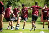 Desfalcado, Carille convoca 23 para jogo contra o São Paulo no Morumbi