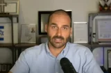 Líder do PT pede prisão de Eduardo por articular pressão militar dos EUA contra Brasil