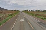 Polícia prende homem com drogas e caminhão com placa adulterada Polícia prende homem com drogas e caminhão com placa adulterada