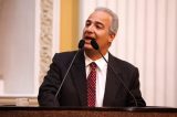 Ciro Coelho é transferido para o Hospital Português no Recife, está na UTI e aguarda avaliação Ciro Coelho é transferido para o Hospital Português no Recife, está na UTI e aguarda avaliação