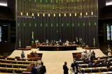 Após obstrução e ameaças da oposição, Alcolumbre e Motta cancelam sessões no Congresso
