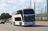 Após humilhação, delegação do Vitória deixa aeroporto “pelos fundos” e em ônibus discreto; veja