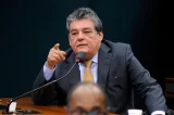 Eduardo Bolsonaro vibrar com alíquota de 50% sobre nosso açúcar é crime de lesa-pátria, diz Silvio Costa