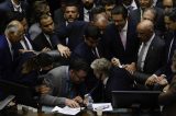 Motta diz que avalia imagens para definir punição a deputados por motim bolsonarista