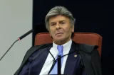Fora do rótulo