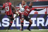 Dupla de volantes desfalca o Vitória contra o Grêmio em Porto Alegre