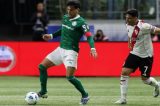 Principal peça da defesa, zagueiro é dúvida do Palmeiras contra o Bahia