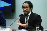 ‘Vivo para vê-lo no banco dos réus’, diz Jean Wyllys sobre Bolsonaro