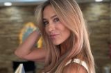 Luana Piovani flerta com motorista durante viagem a Noronha