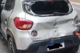 Cena de terror: veja como ficou o carro alvo de emboscada no bambuzal de Salvador Cena de terror: veja como ficou o carro alvo de emboscada no bambuzal de Salvador