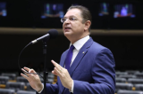 Sóstenes antecipa visita a Bolsonaro e diz que “se ele quiser acordo, esquece a anistia”