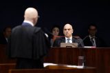 Julgamento da trama golpista: defesas não negam reuniões e esvaziam discurso usado pelo clã Bolsonaro no exterior