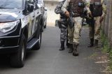 Tiro pelas costas: moradores acusam a PM de matar jovem que estava sentado