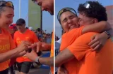 VÍDEO: Corredor pede namorada em casamento no final de percurso da Maratona Salvador VÍDEO: Corredor pede namorada em casamento no final de percurso da Maratona Salvador
