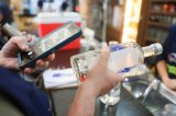 Metanol: mortes no Brasil expõem falta de rastreabilidade das bebidas