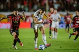 Embalado pelo Barradão, Vitória derrota o Bahia e volta a vencer um Ba-Vi pela Série A após 11 anos