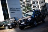 Repasses milionários e saques ligam grupo de Brasília à farra do INSS Repasses milionários e saques ligam grupo de Brasília à farra do INSS