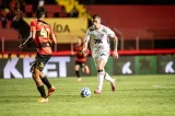 Colossal! Vitória vence o Sport na Ilha do Retiro e sai do Z-4