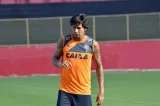 Ex-vitória é anunciado pelo Juazeirense como reforço para o Baianão 2026