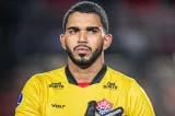 Goleiro do Vitória abre o coração sobre o “ídolo” Lucas Arcanjo