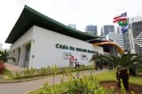 Pai e filho são presos suspeitos de estupro coletivo contra mulher em Salvador