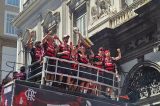 Flamengo arrasta um mar de gente ao Centro do Rio após vencer a Libertadores pela quarta vez