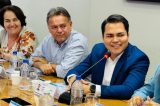 Marcos Lobo participa de reunião na UPB