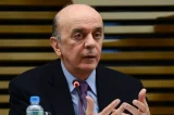 Com quadro ‘clinicamente estável’, José Serra está internado em UTI cardiológica em São Paulo