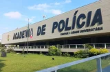 Instrutor atira acidentalmente em aluno na Academia da Polícia Civil