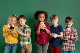 Jovens menores de 16 anos serão proibidos de usar redes sociais
