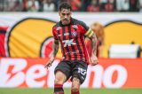 De saída! Zagueiro deixa o Vitória e acerta ida para a MLS