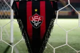 Sem titular, Vitória relaciona 23 atletas para jogo com o Bragantino