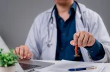 ‘Esses cursos deveriam ser fechados’, diz Cremeb sobre sanções do MEC a cursos de Medicina