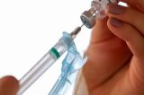 Vacina contra herpes-zoster pode prevenir e retardar a demência, diz novo estudo