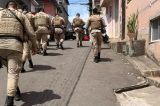 Polícia fecha cerco em bairros de Salvador para localizar envolvidos em sequestro-relâmpago de trabalhadores; veja
