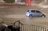 Temporal causa transbordamento de canal e alagamentos em Petrolina