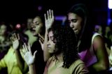 Celebra Juazeiro reúne fé, famílias e solidariedade em uma noite marcada por emoção na Orla II