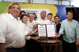 Jerônimo Rodrigues lança Operação Verão no interior e inaugura colégio de tempo integral, em Luís Eduardo Magalhães
