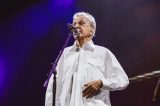 Caetano Veloso emociona e leva plateia ao delírio no Festival de Verão Salvador Caetano Veloso emociona e leva plateia ao delírio no Festival de Verão Salvador