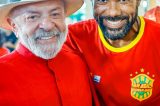 “Vá em frente e defenda bem o nosso Pernambucano”, disse Lula ao Professor Gilmar durante o 14º Encontro Nacional do MST em Salvador