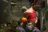 Idosa é esfaqueada e feita refém dentro de casa pelo marido na Bahia