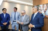 Josias Gomes toma posse como conselheiro do TCE-BA