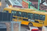 Ônibus escolar é usado para turismo em cidade baiana e pode gerar punições